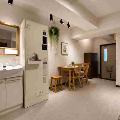 UHOME NO.7|1 Stop to Sannomiya | 2-Min Walk to Station | Walk to Nankinmachi & Harborland | Rooms