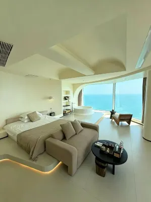 Yunqi Haiju Homestay (Sanya Bay Coconut Dream Corridor) - 2-Star
