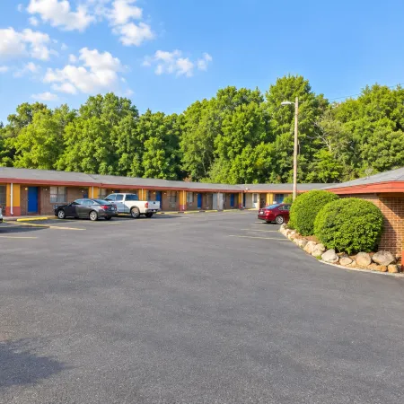 Lion Inn Albemarle by Hotel O Near US 52