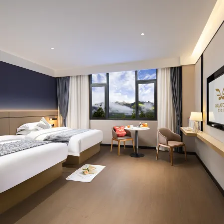 VALATOMS Van Latu Sunshine Hotel (Mao County Ancient Qiang City)