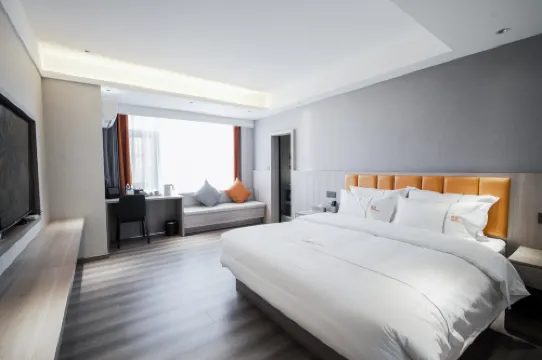 Xiyin Coffee Hotel (Baoshan High-speed Railway Station)