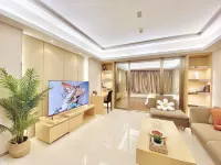 Hello Apartment (Phoenix Culture Plaza)