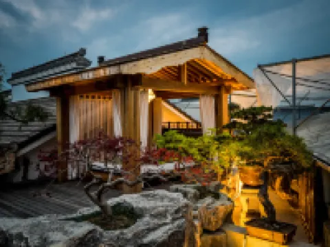 Seclusive Mengxi Garden