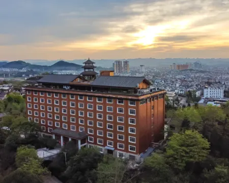 Xicheng Hotel فنادق في لوى بينغ