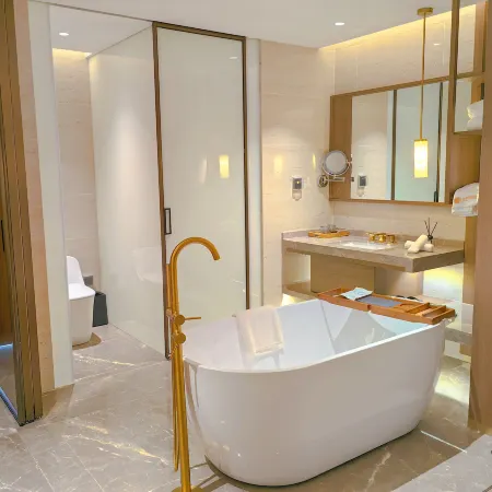 Jianguo Hotel Beihai Haishougang