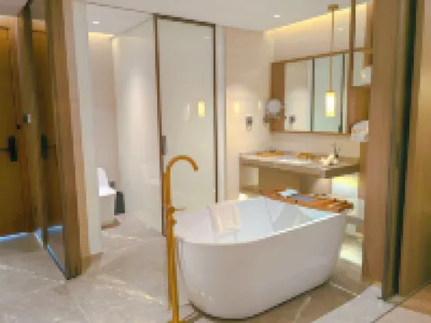 Jianguo Hotel Beihai Haishougang