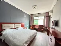 Caiyuan Business Hotel (Ankang Railway Station)