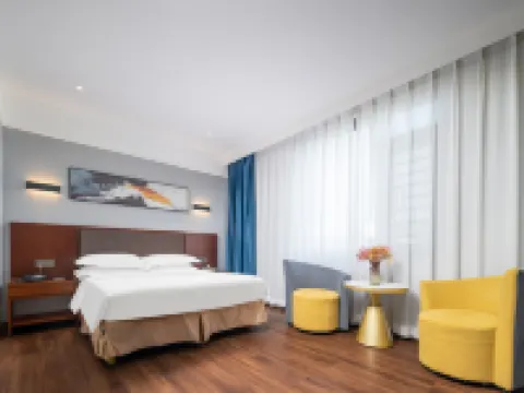 Wansheng Garden Hotel (Xinyang Luoshan Xiya Libao Plaza Branch) Hotels in Luoshan
