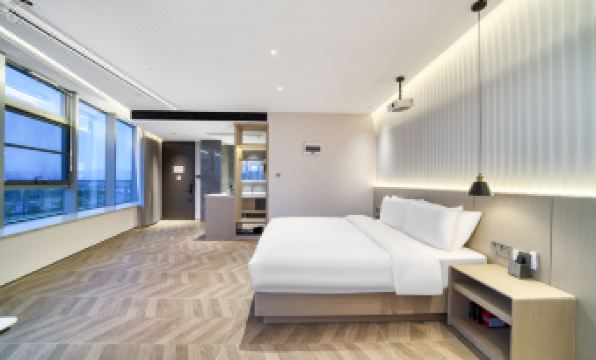 Jinhua Jinhu Guanlan Hotel (aquatic center)