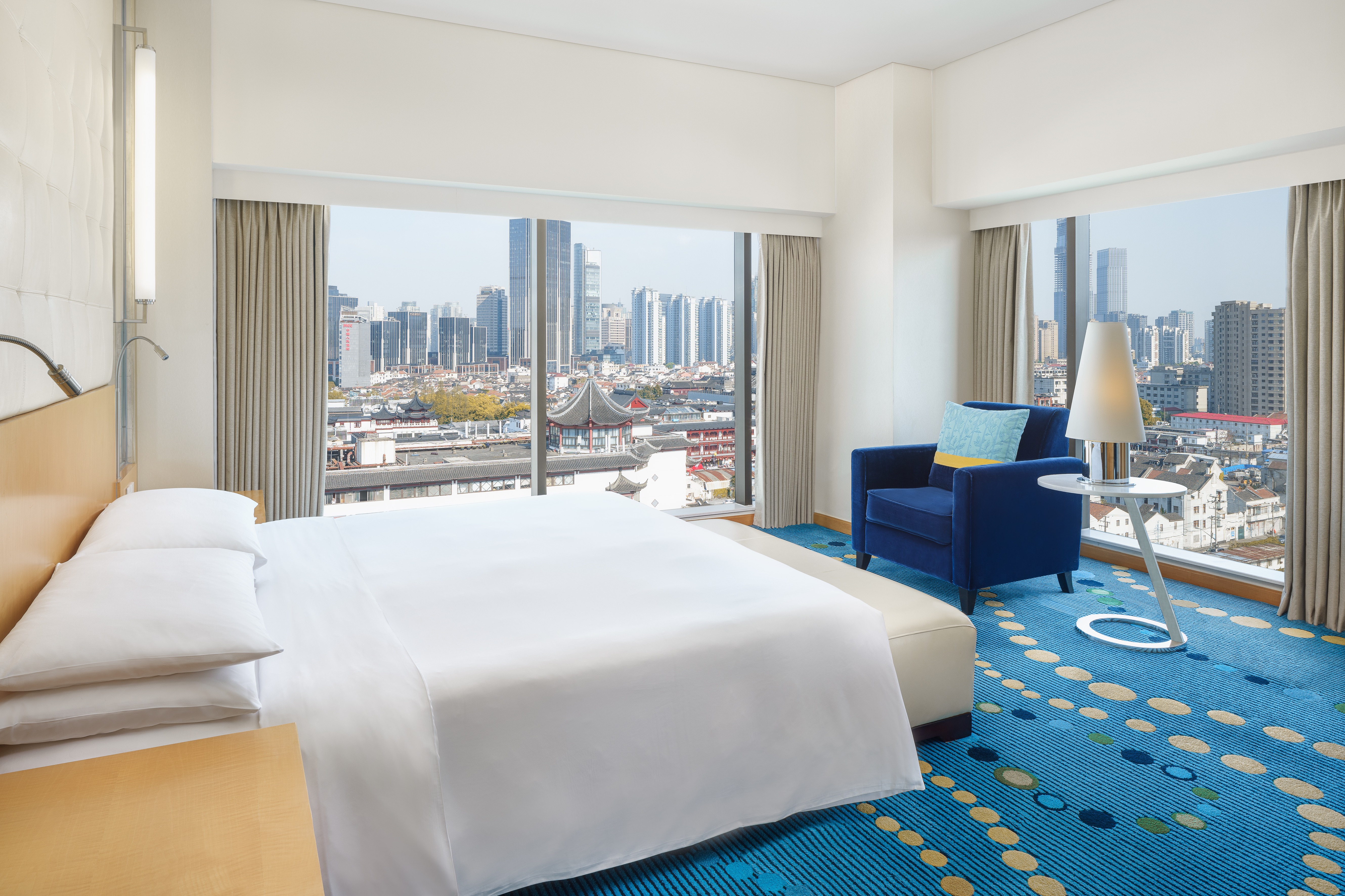 Renaissance Shanghai Yu Garden Hotel on the Bund Over view