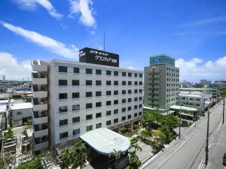 Route Inn Grantia Ishigaki Отели рядом с достопримечательностью «Ishigaki Cave»
