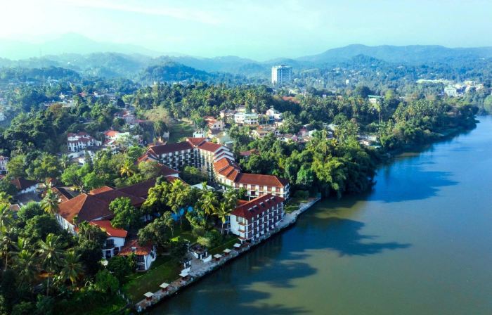 Mahaweli Reach Hotel