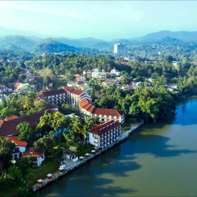 Mahaweli Reach Hotel Hotels near Lankatilaka Temple