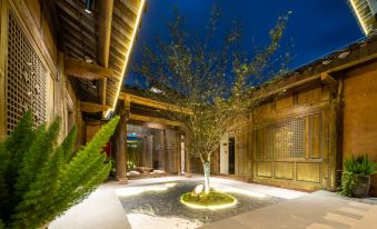 Xichang Solowandering Holiday Hotel