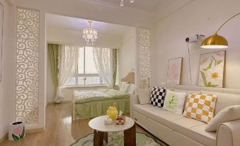 Funuo Light Luxury Apartment (Shenyang Station Taiyuan Street Branch)