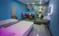 Shangjing Hotel (Qujing Malone Water Park) - Esports