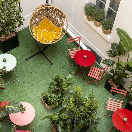 Avalon Cosy Hotel Paris Отели рядом с достопримечательностью «Концертный зал Le Trianon»