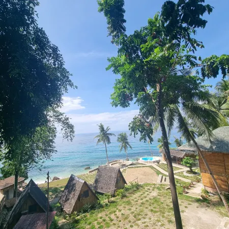 Hagdan Reef Dive Spot by HiveRooms