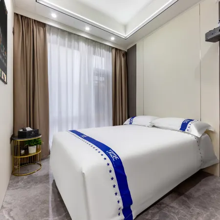 Cangxi Juyuan Business Hotel