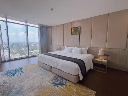 The Mira Central Park Hotel