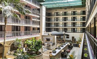 Embassy Suites by Hilton Los Angeles International Airport South