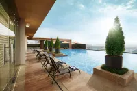 Sunway Lagoon Hotel, formerly known as Sunway Clio Hotel - Rooftop Pools