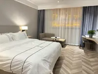 Yingyue Hotel