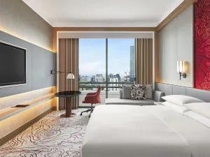 Sheraton Saigon Grand Opera Hotel