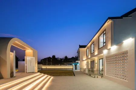 Floral Hotel·Chongming Peak Shengxuan Hotel Отели рядом с достопримечательностью «Chongming Xunyicao Theme Park»