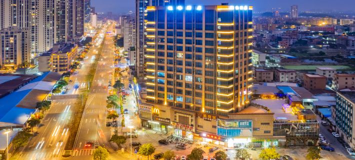 Foshan Yuefeng High-altitude Garden Panorama Hotel (Jiujiangzhen Xinji Plaza) Hotels in Foshan