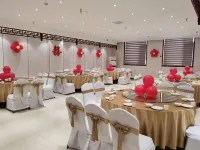 Xinlong Hotel Hotels in Fenyang