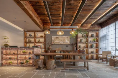 Taolu·Guanshan Listening Designer Yeshe Meisu (Shennongjia Muyu Town Bus Terminal Store) Hotels in Shennongjia