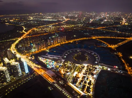 Days Inn by Wyndham Kunming Dianchi Convention and Exhibition Centre Отели рядом с достопримечательностью «Yunzi Museum»