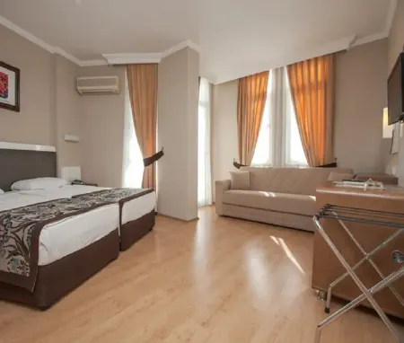 Azak Hotel