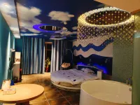 Huayuan Themed Hotel