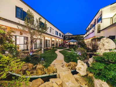 Yun He Ye Bo Hotel (Wuxi Lingshan Grand Buddha Nianhua Bay) Hotels near Nianhua Bay Station