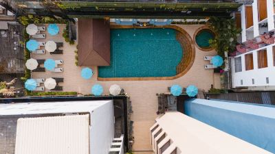 屋外プール サンビーム ホテル パタヤの写真