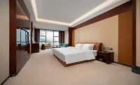 Baotong Pearl Hotel Hotels in Lianzhou