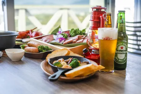 Crystal Villa Shirarahama Beach