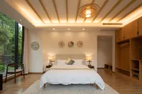 Anshun MADU Jiulongshan Forest Health Resort Hotel Hotels in Anshun