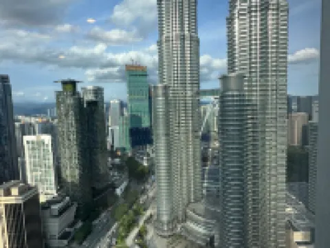 Tropicana The Residence by KLCC Các khách sạn gần Tháp đôi Petronas