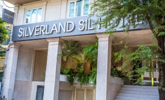 Silverland Sil Hotel & Spa