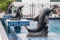 Admiral Premier Bangkok - Infinity Pools