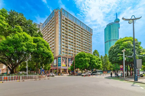 Xiyue Art Apartment (foshan Zumiao Lingnan Tiandi Zumiao Subway Station Branch)