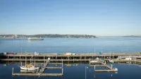 Seattle Marriott Waterfront - balcony