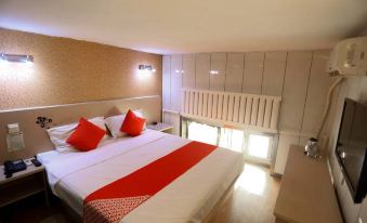 Splendid Holiday Hotel