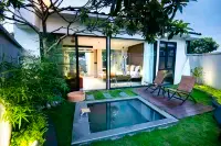 Shiwu Teahouse Inn Отели в г. Синъи