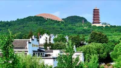 Floral Luxury Niushou Yinlan B&B (Nanjing Niushou West Gate Jinling Town Branch) Hotels near Shuangfan Consultation Study, Longxiang