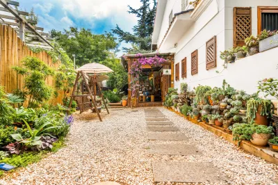Floral Hotel·Lotto hotel (Kunming Dianchi Haigeng Dam) Các khách sạn ở Côn Minh