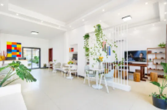 Banyan Tree Courtyard Homestay (Beihai Yintan Branch)